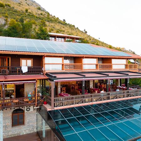 Hotel Shpija E Gjyshit Canaj Esterno foto