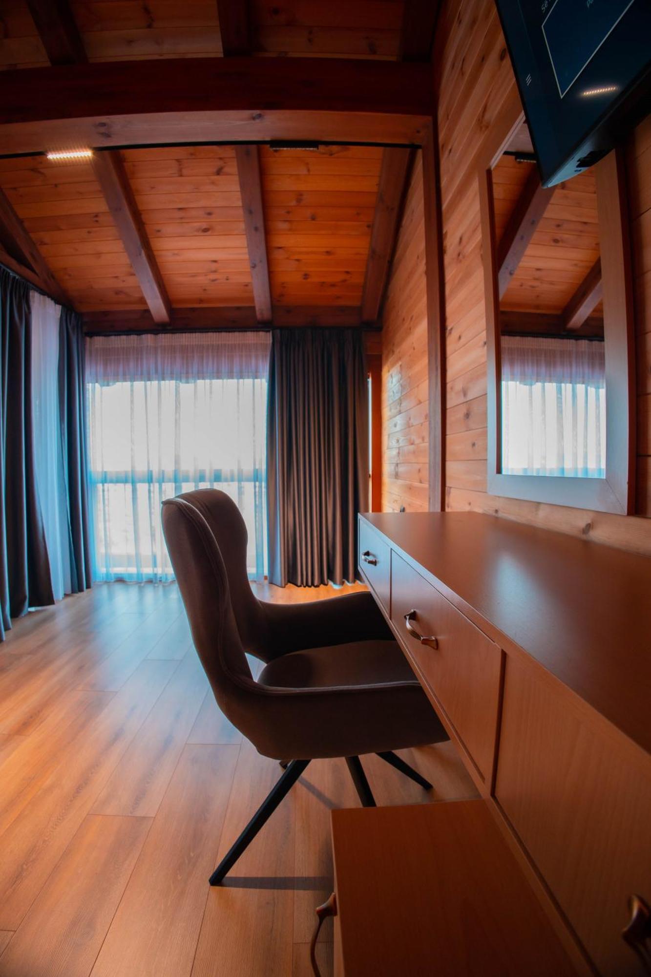 Hotel Shpija E Gjyshit Canaj Esterno foto